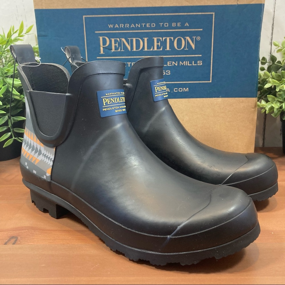 Pendleton Chelsea Black Rain Boot - Picture 2 of 9
